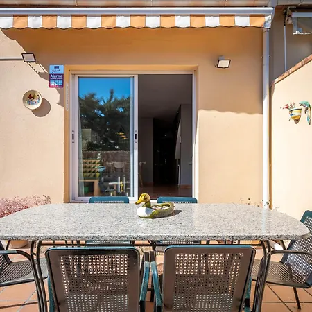 Holiday home Lola Estupenda Casa De 4 Con Jardin A 150 Metros De La Playa
