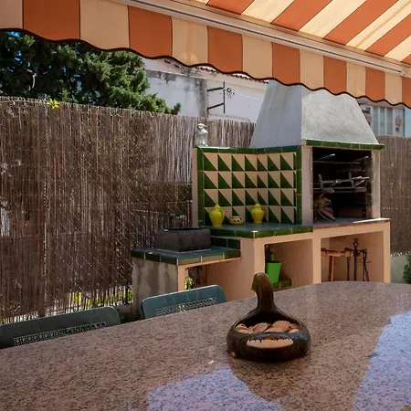Lola Estupenda Casa De 4 Con Jardin A 150 Metros De La Playa Holiday home *